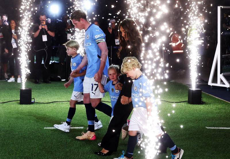 那不勒斯引援势头强劲，挑战国际米兰，冲击欧冠之路